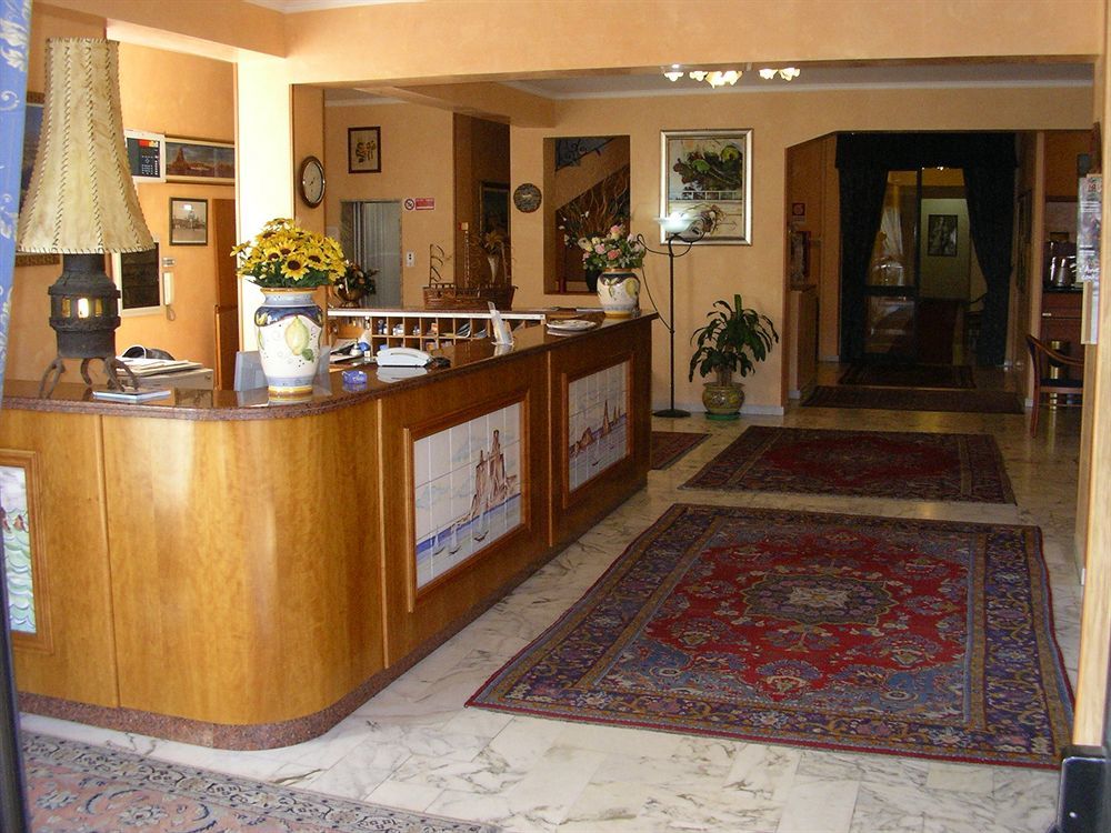 Hotel Malavoglia Aci Castello Zewnętrze zdjęcie